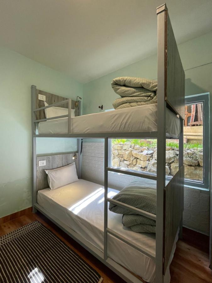 Eevolve Dharamkot - An Eco Hostel แมคลอยด์กันจ์ ภายนอก รูปภาพ