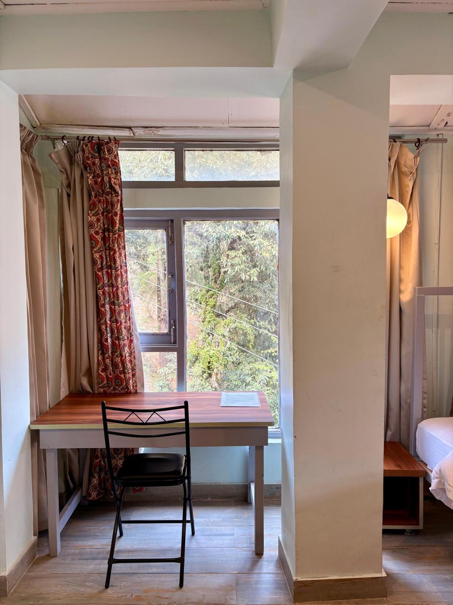 Eevolve Dharamkot - An Eco Hostel แมคลอยด์กันจ์ ภายนอก รูปภาพ